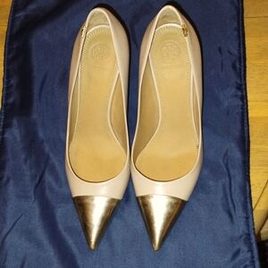 TORY BURCH Light Taupe Penelope Cap Pumps